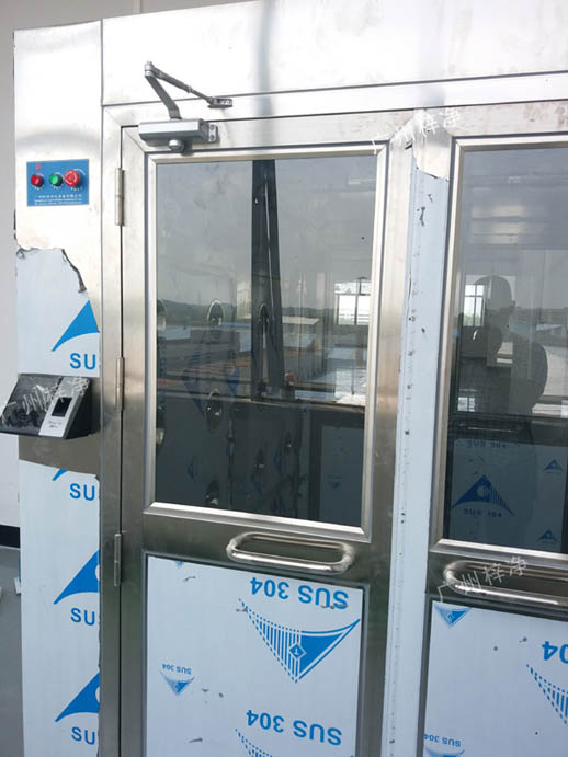 雙開門風淋間【中山工地現場實拍】 雙開門風淋間【中山工地現場實拍】