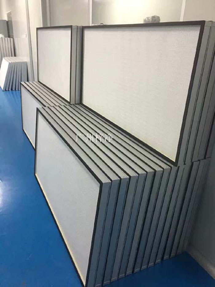 ULPA級超高效空氣過濾器適用于10000級-100級潔凈系統，空調系統，因此產品已廣泛應用于電子、微電子、半導體、光器件、生物和醫藥線路、照相機和光學儀器、精密機械等多個領域。